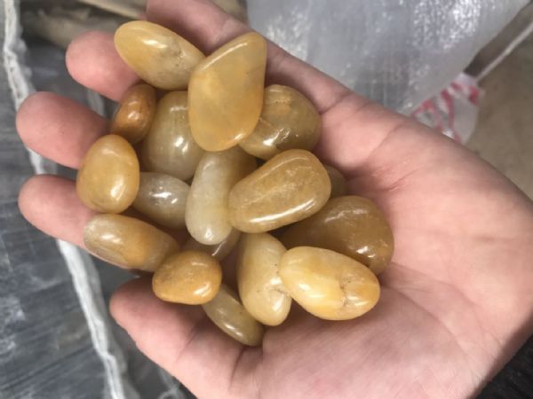 黄色鹅卵石 黄色鹅卵石